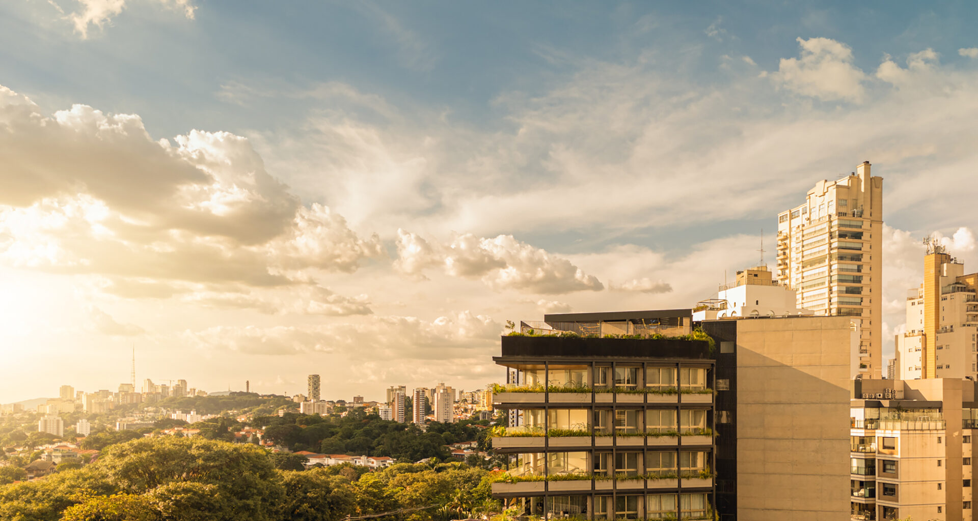 Pascoal Vita Building / Bernardes Arquitetura