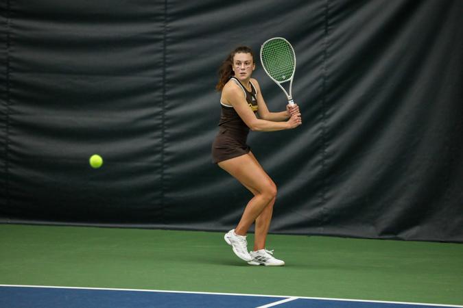 Women's Tennis Drops Matches to UMASS and Buffalo