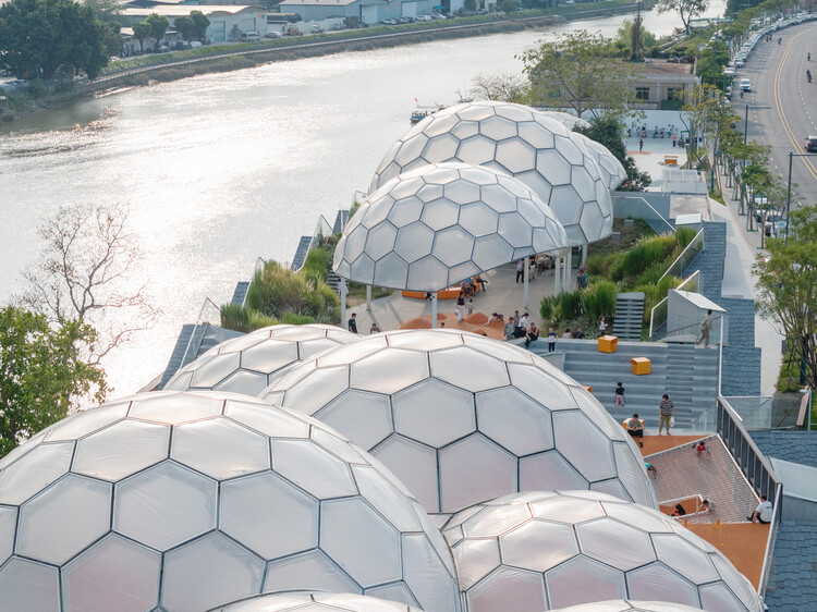Renovation Design of Yongping Warehouses / Atelier cnS - Image 2 of 34