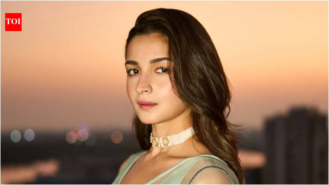 Alia Bhatt: ‘When will you live?’: Sadhguru questions Alia Bhatt's 9 hour sleep habit as she admits, 'I love sleeping' | Hindi Movie News