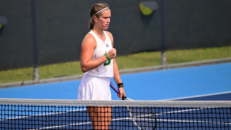 USF Women's Tennis Defeat FAU in First Round of American Conference Tournament