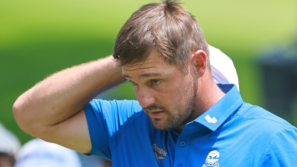 Collapse rumours blasted as 'absolute nonsense', David Feherty 'fast typists' comments, reaction, LIV Golf sued