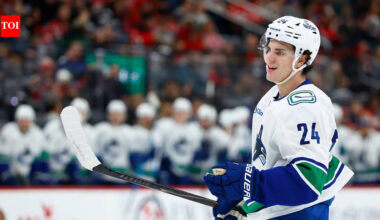 Vancouver Canucks rookie Zeev Buium discusses his NHL debut season growth while Kevin Bieksa highlights elite future potential | NHL News