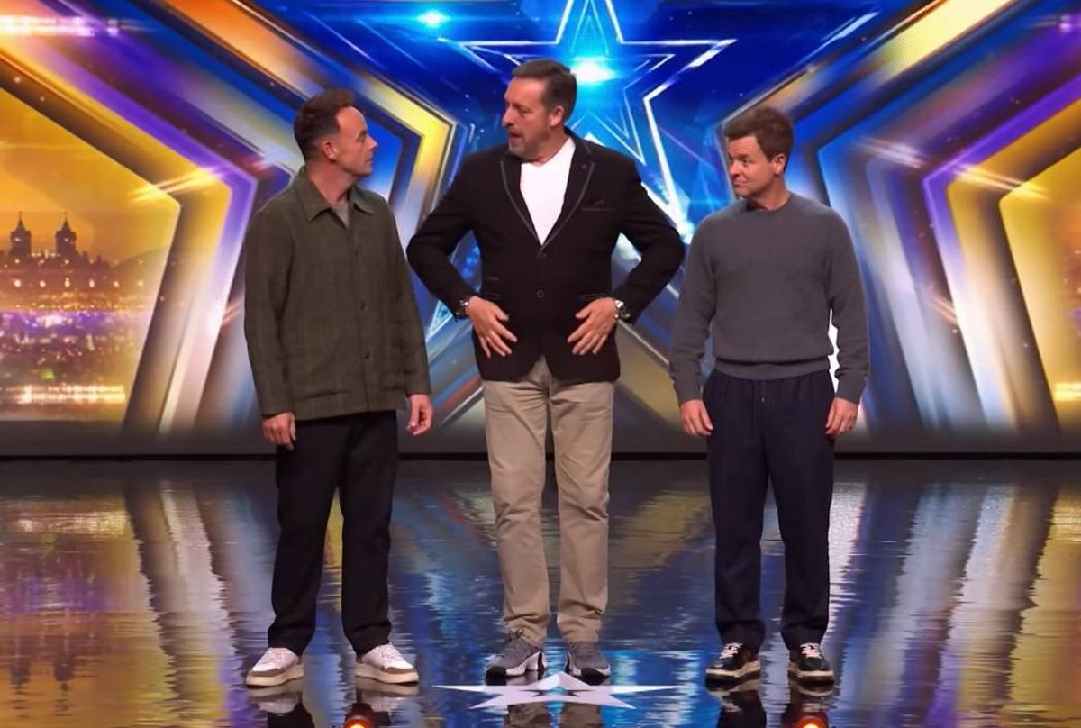 He repeatedly swiped items from Ant and Dec's pockets without them knowing