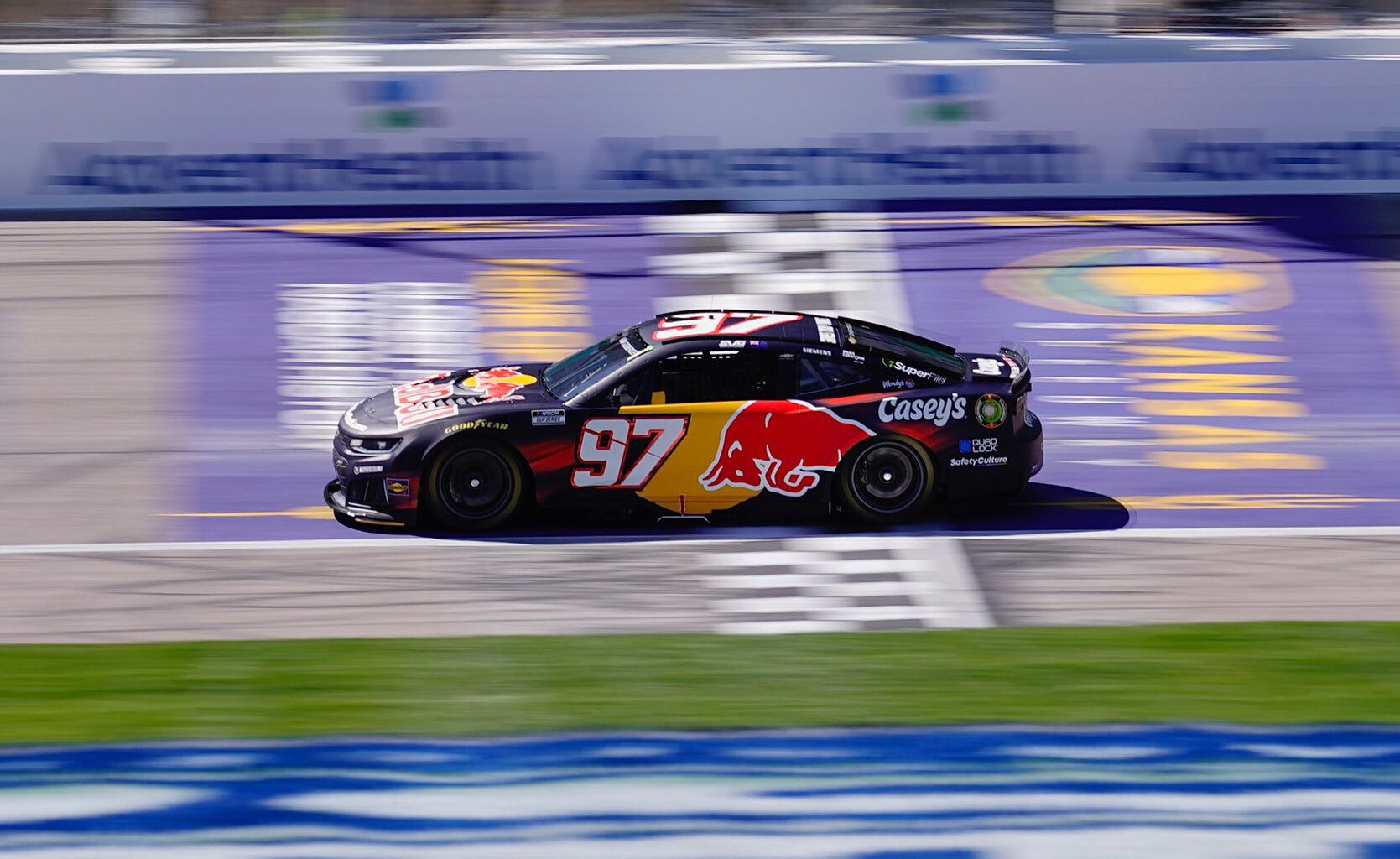 NASCAR news: Shane van Gisbergen qualifies 17th at Kansas