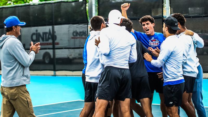 Chaps Clinch Share of LSC Title, Lock Up No. 1 Seed with Sweep