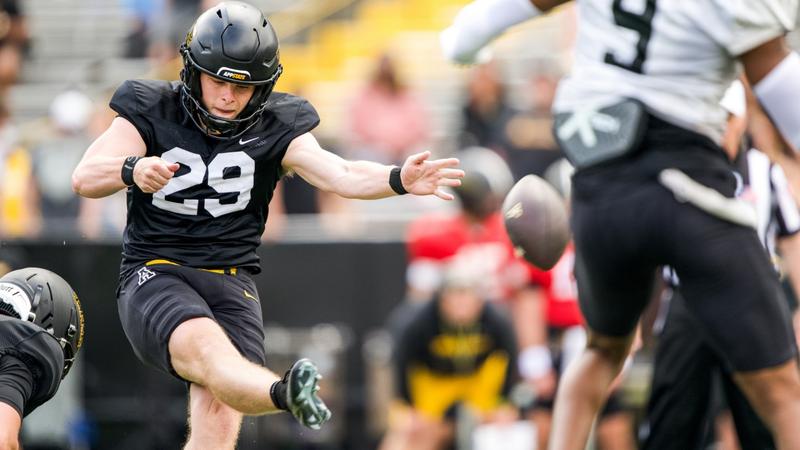 Battle at The Rock Concludes Spring Ball 2026