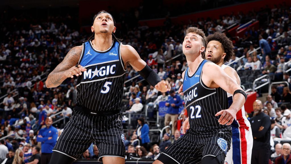 Magic stun top-seeded Pistons with upset in Game 1