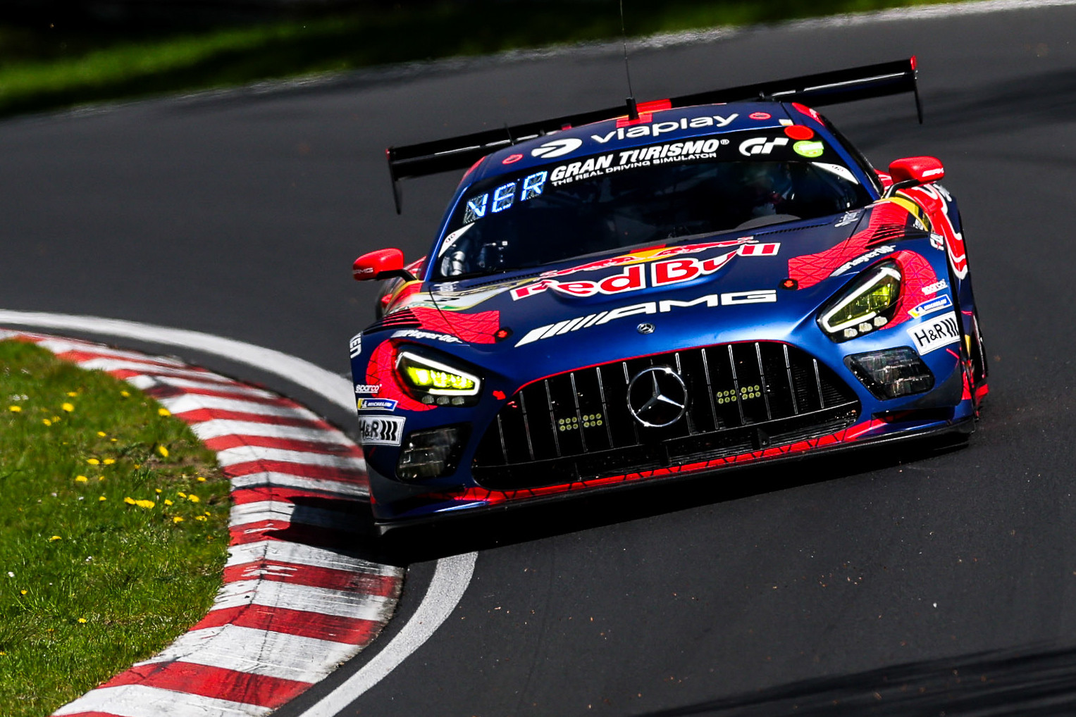 F1 news: Max Verstappen denied Nordschleife win after shock failure