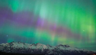 20 States May See Aurora Saturday Night