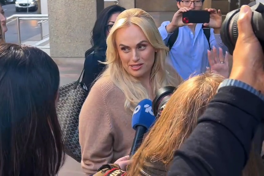  Rebel Wilson arrives at the Federal Court of Australia