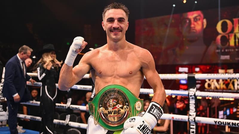 Headliner Moloney poised for late-career title surge