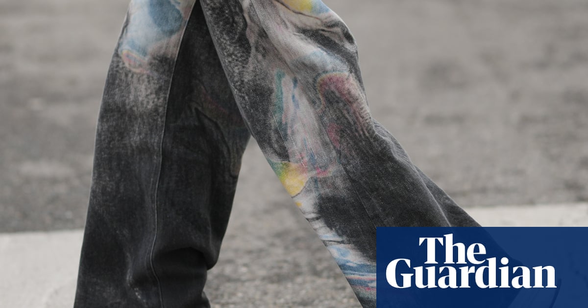 Super foamy sneakers are everywhere. How do they stack up? | Fashion