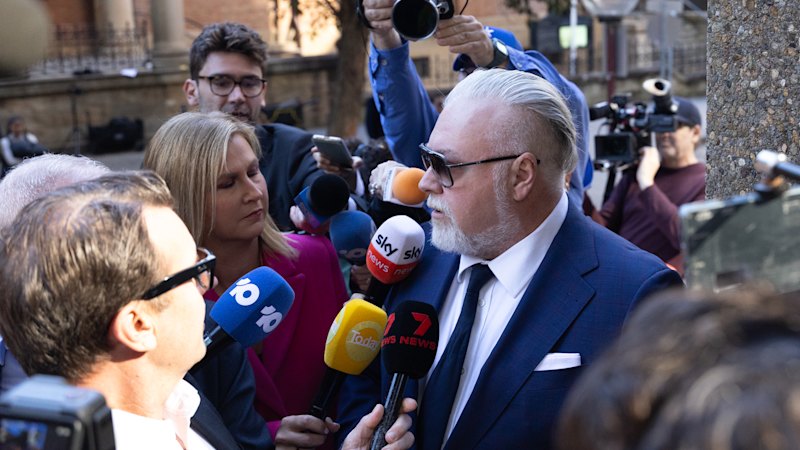 Radio presenter declares ARN dispute ‘pretty ugly’ after arriving at Federal Court