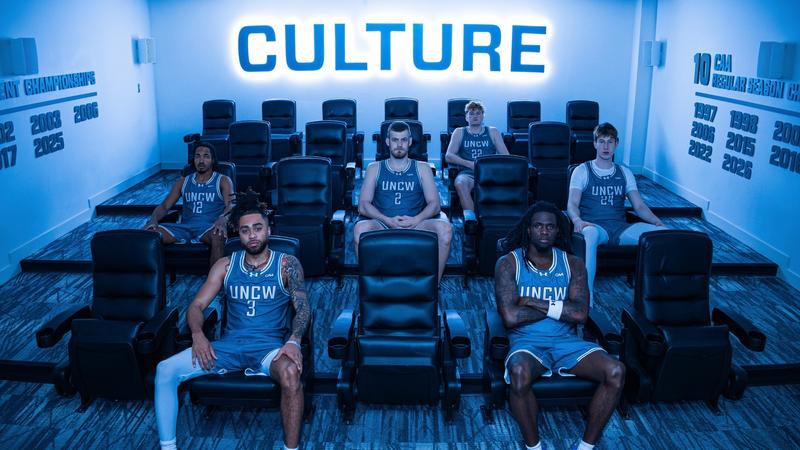 Men's Hoops Returns Six for 2026-27