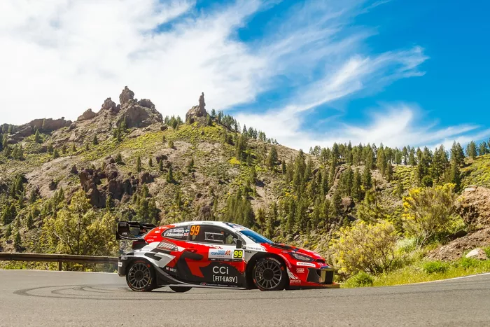 Oliver Solberg, Elliott Edmondson, Toyota Gazoo Racing WRT Toyota GR Yaris Rally1