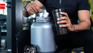 85 kg of protein products and 45 kg of expired gainers and whey protein seized: How to make preservative-free protein powder at home