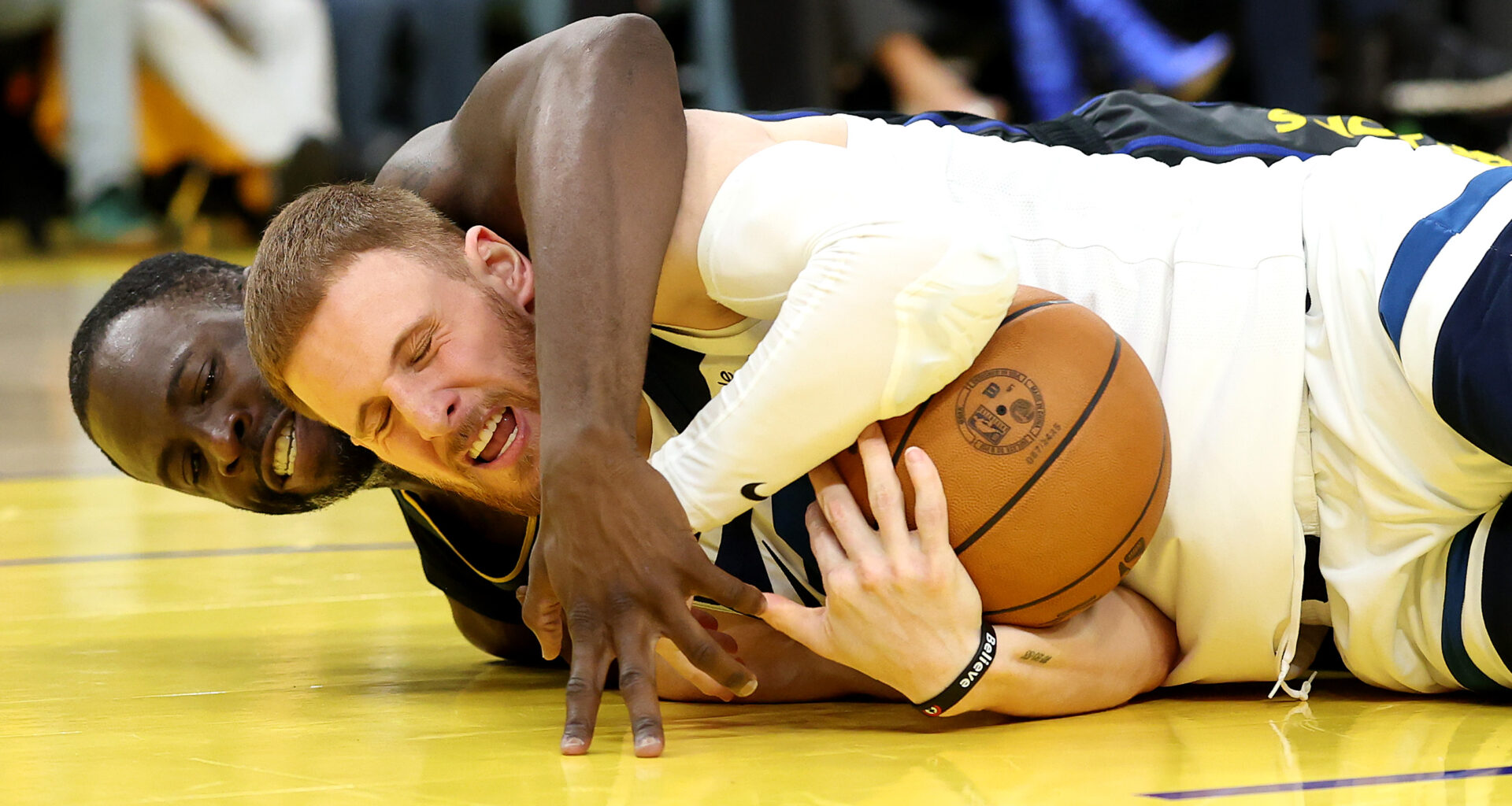 Donte DiVincenzo Injury Sparks NBA Reaction During Timberwolves-Nuggets
