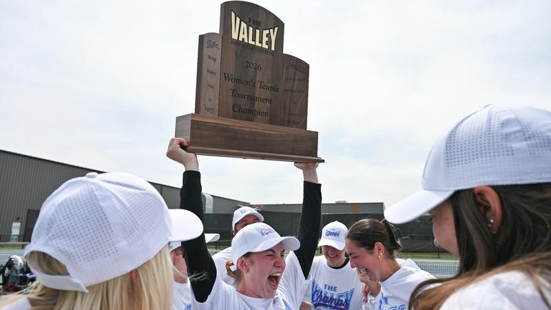 Redbirds Win MVC Tennis Championship With 4-0 Sweep Over Drake