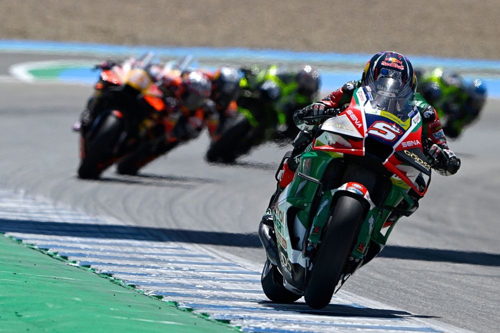 Zarco took advantage of the damp conditions in qualifying to grab the front row and set himself up for a positive grand prix