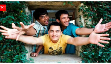 3 Idiots 2: Aamir Khan CONFIRMS '3 Idiots' sequel in the works with Rajkumar Hirani; teases 'same humour with an unusual story'﻿ |