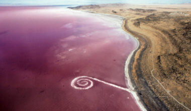 8 Defining Works of American Land Art