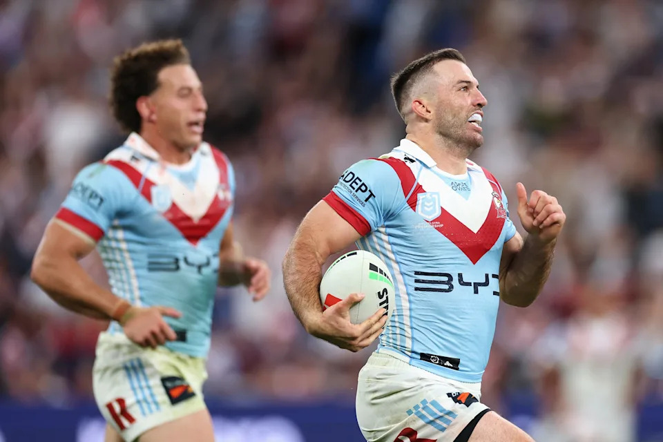 James Tedesco makes a break.