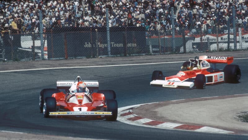 Niki Lauda (Ferrari) leads James Hunt (McLaren-Ford) in the 1976 Spanish Grand Prix at Jarama