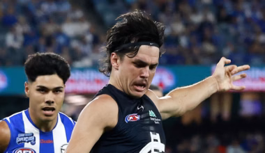 Carlton’s Elijah Hollands gets dad’s support after hospital admission