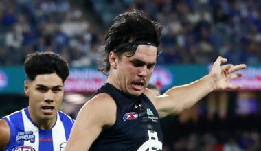 Carlton’s Elijah Hollands gets dad’s support after hospital admission