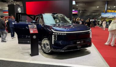 MG previews luxurious extended-range electric flagship SUV in Australia