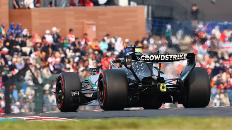 George Russell (Mercedes) seen from behind during qualifying for the 2026 Japanese Grand Prix