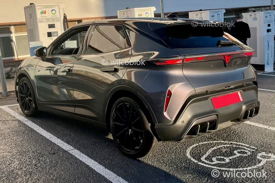 Cupra Raval pre-production vehicle. Photo credit: Wilco Blok