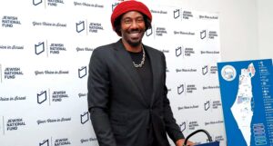 Basketball player Amar’e Stoudemire talks to press during a reception launching Stoudemire Wines held by the Jewish National Fund at Ronald S. Lauder JNF House, Feb. 20, 2018 in New York City. – Astrid Stawiarz/Getty Images for Stoudemire Wines
