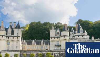 ‘Wheeling through vineyards and chateaux country’: an ebike tour of France’s Loire valley | France holidays
