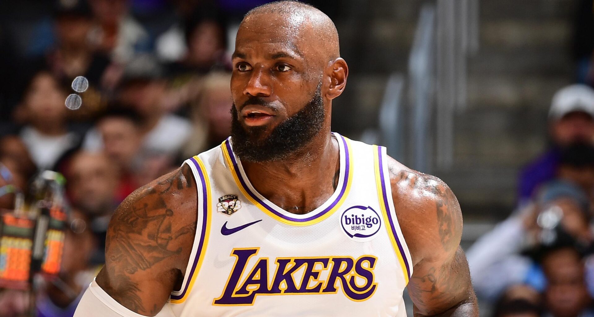 Watch LeBron's Intense Workout, Lakers' Prep for NBA Playoffs vs. Kevin Durant, Rockets in New Video