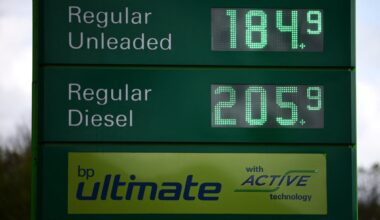 UK drivers ditch cars for walking and cycling amid fuel price crisis