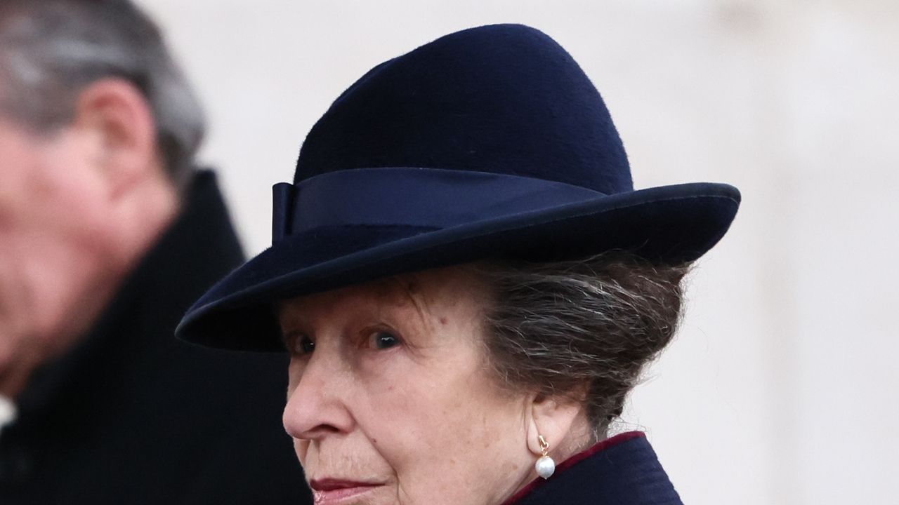 Princess Anne wears one of her oldest brooches as she pays tribute to the fallen on Anzac Day