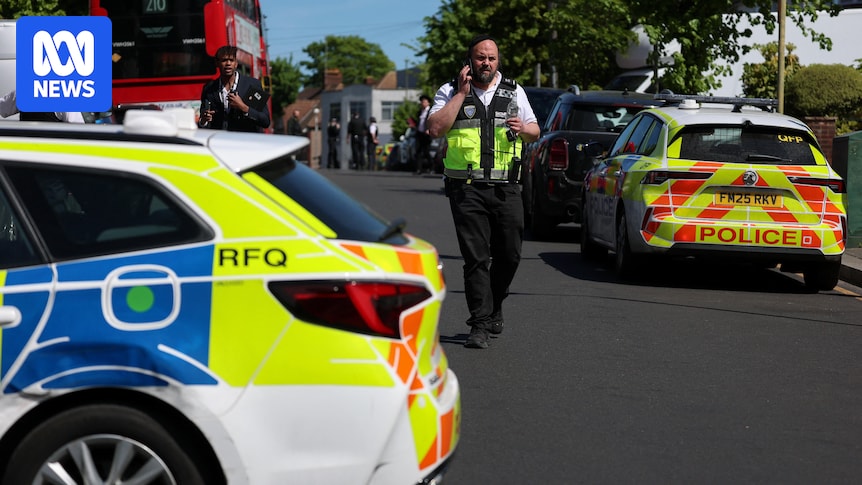 Two Jewish men injured after stabbing in north London