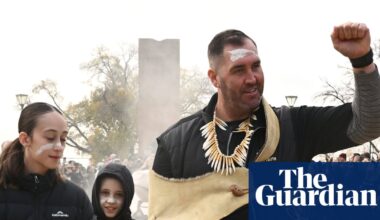 Walking for truth: Travis Lovett’s 500km journey to remind Albanese of his promise to create a First Nations truth-telling commission | Indigenous Australians