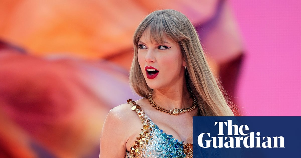 Taylor Swift files trademarks for voice and image amid concern over AI misuse | Taylor Swift