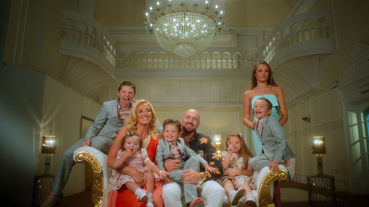 Paris and Tyson Fury with their children