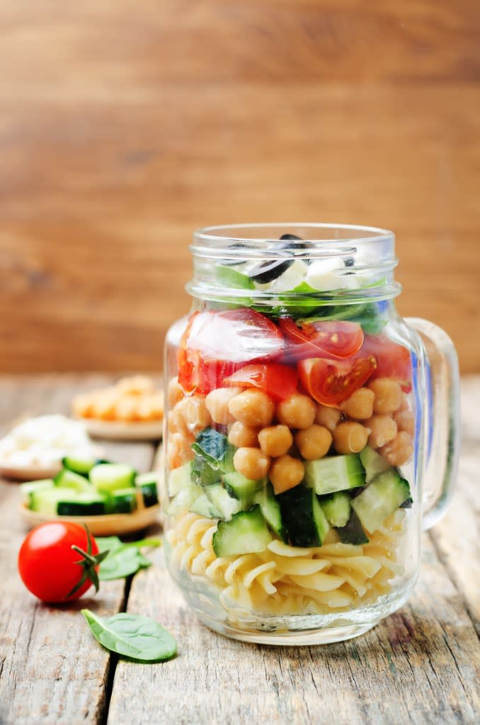 Pastas made with chickpeas or lentils contain more fiber and protein per serving. nata_vkusidey – stock.adobe.com