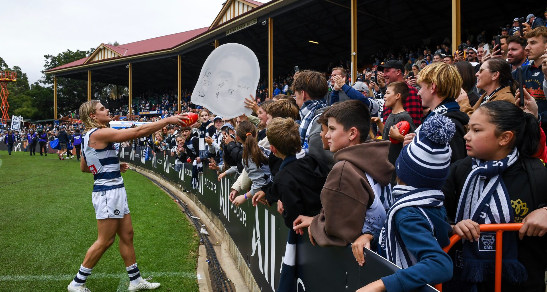 AFL Coaches Votes | Holmes, Smith Ascend the Leaderboard in Gather Round