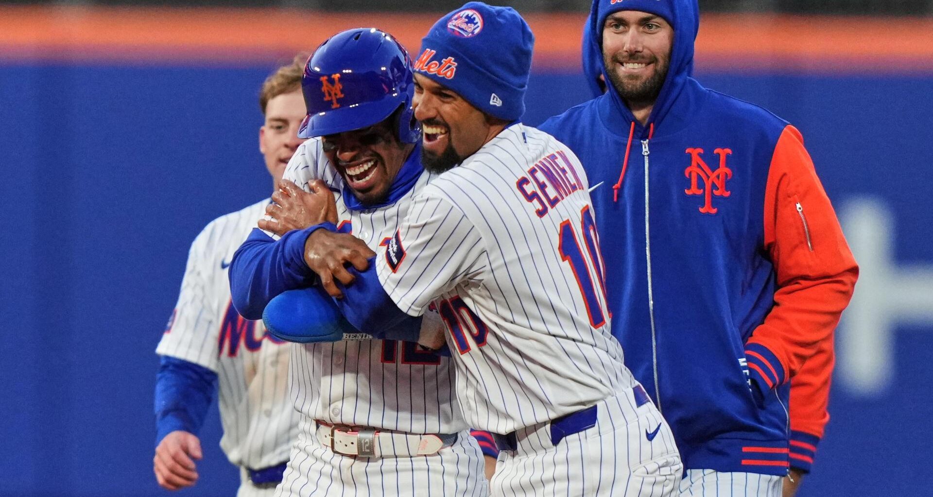 Mauricio lifts Mets over Diamondbacks 4-3 in 10 innings with pinch-hit single in return to majors