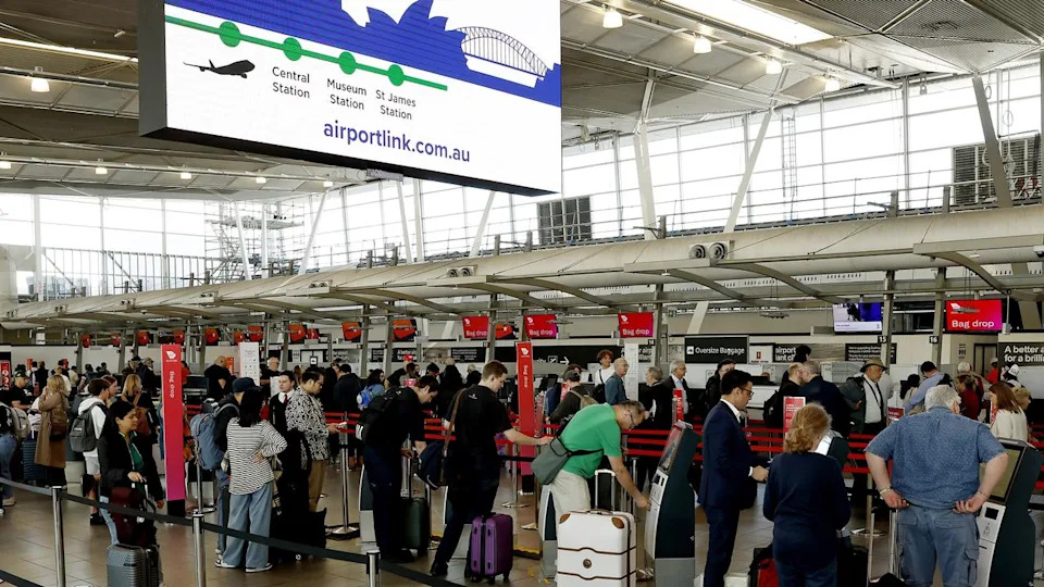 SYDNEY AIRPORT