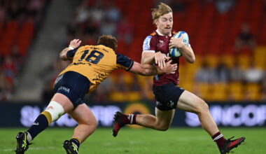 Kiss' McLaughlin-Phillips endorsement as Reds nurse injured flyhalves