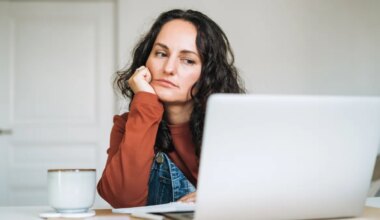 Women ‘get worse investment advice’, study finds