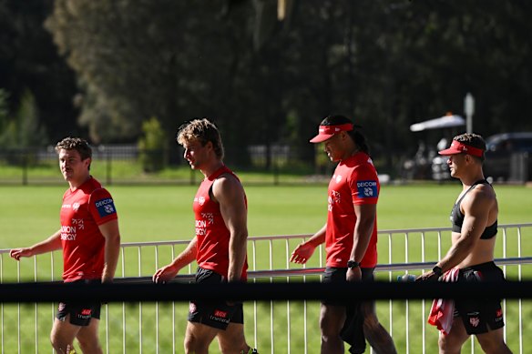 St George Illawarra players at the Bruce Gordon Centre on Monday.