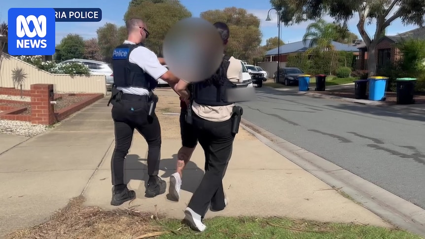 Man charged with stealing seven cars, including unmarked police car, in Melbourne and Shepparton